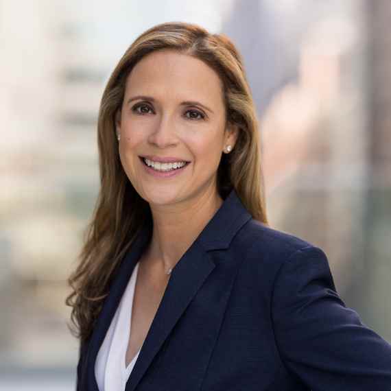 Courtney Birnbaum Headshot New
